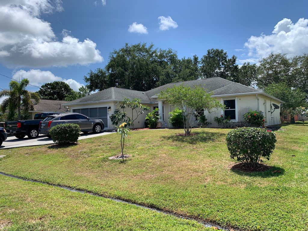 Photo of 2273 SW Edison Circle, Port Saint Lucie, FL 34953 (MLS # R10797252)