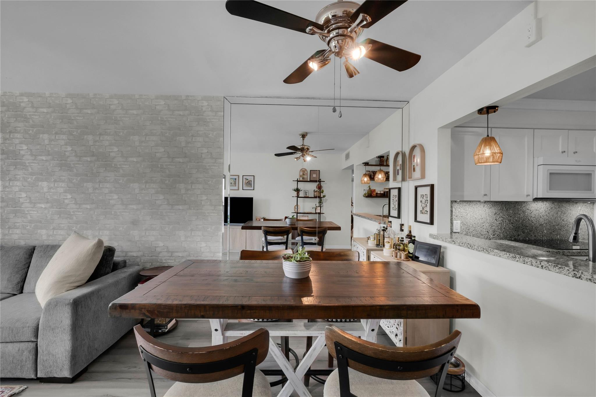 River Reach Condominium - Residential