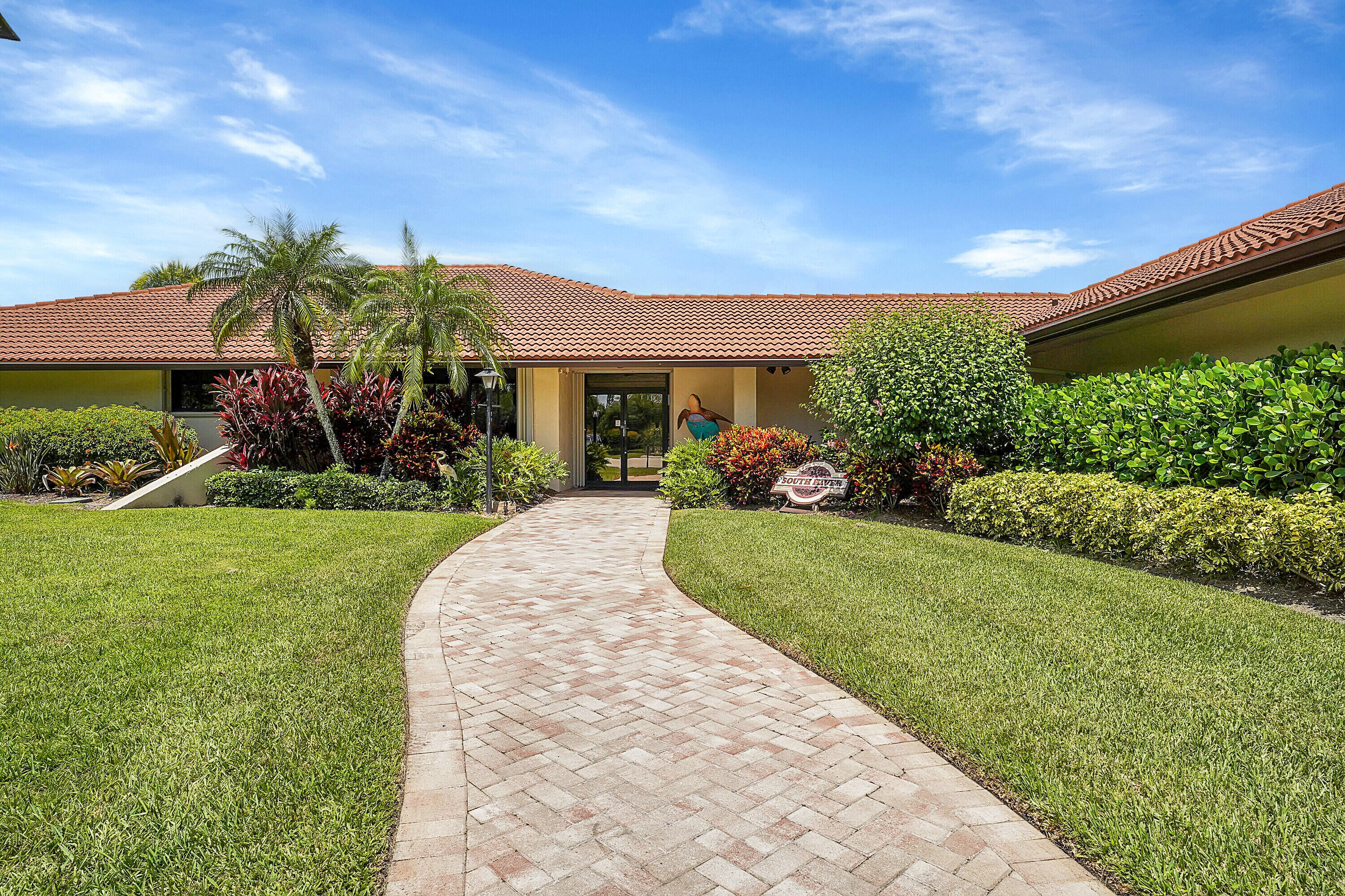 SOUTH RIVER - Residential