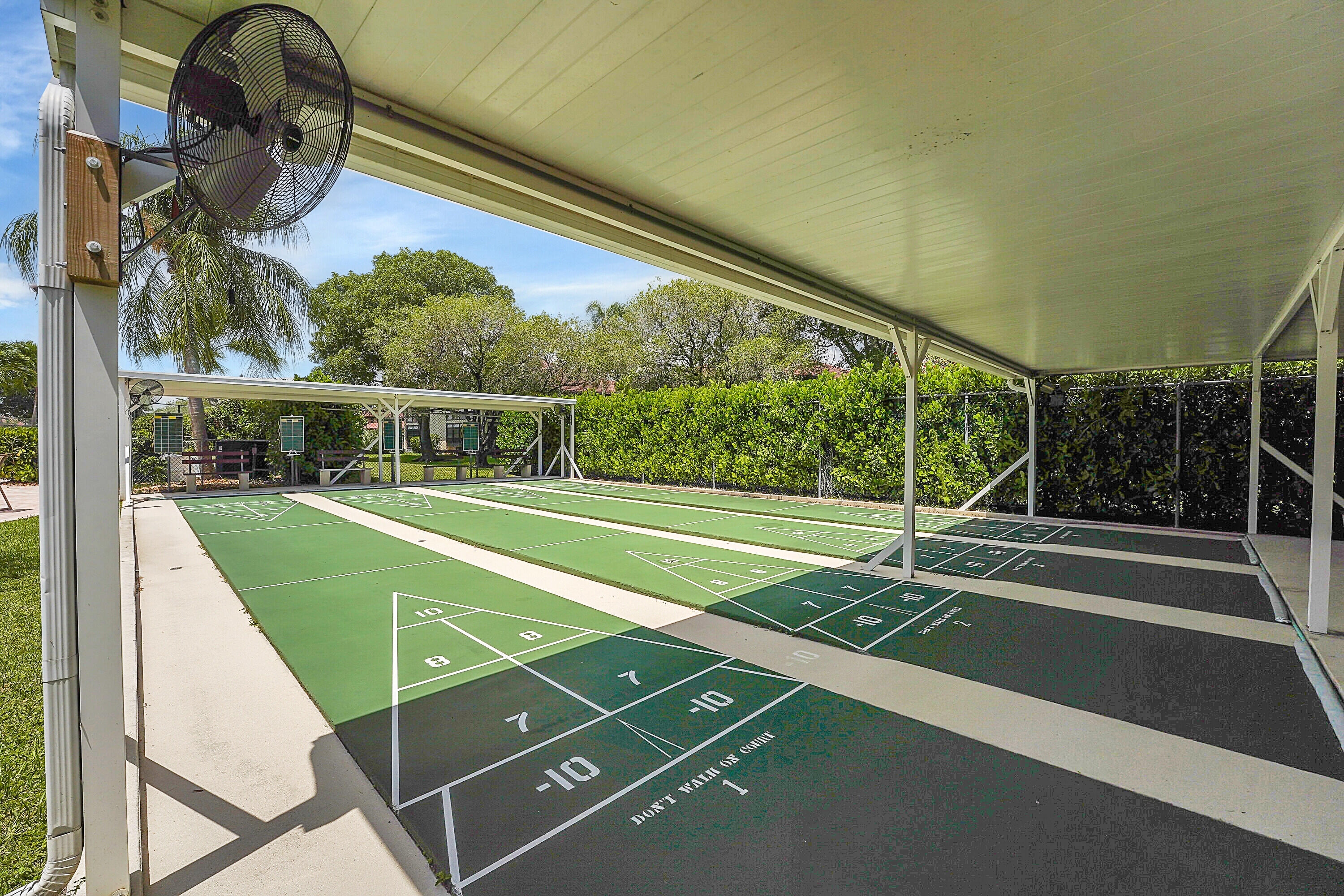 SOUTH RIVER - Residential