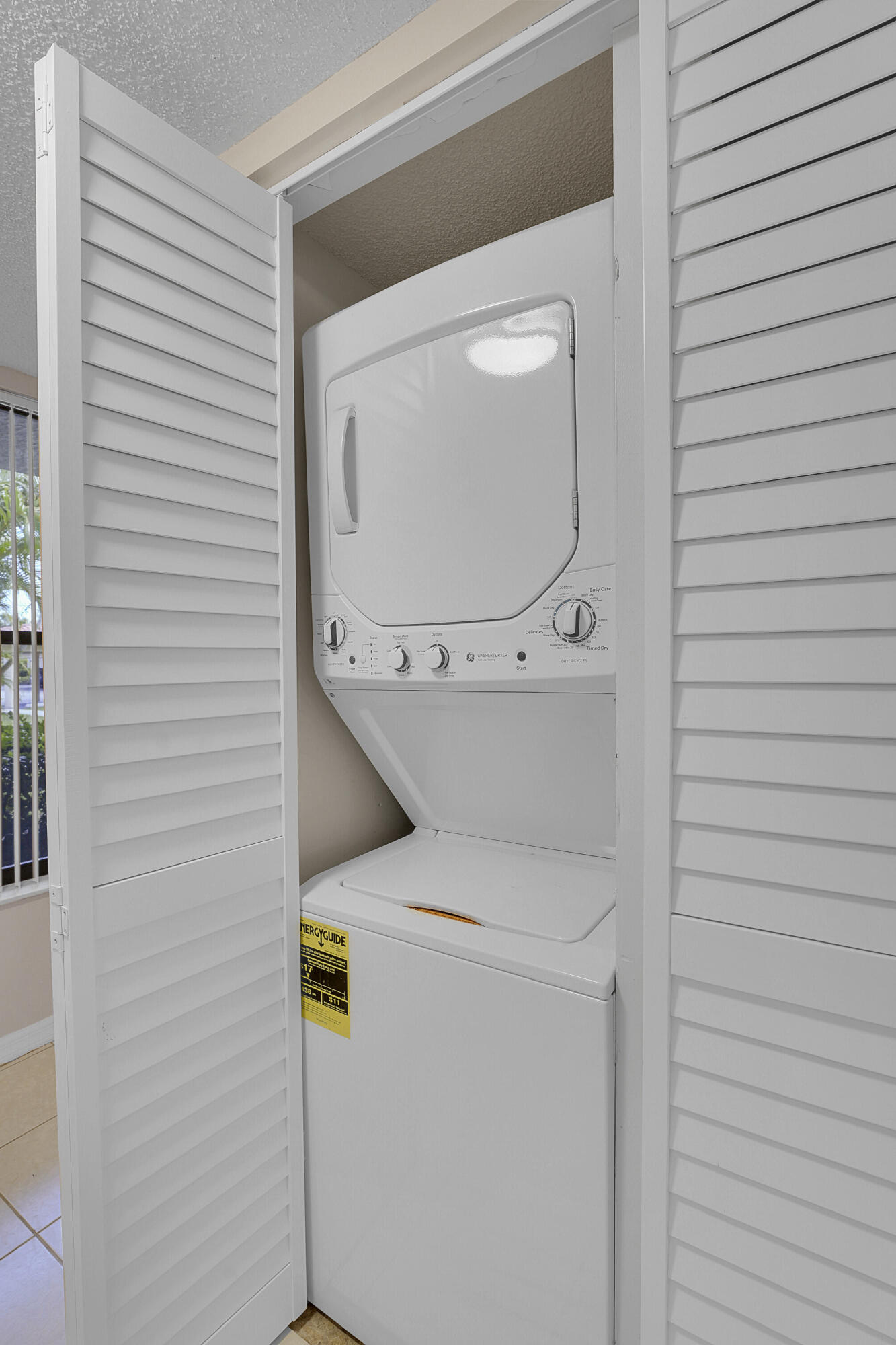 SOUTH RIVER - Residential