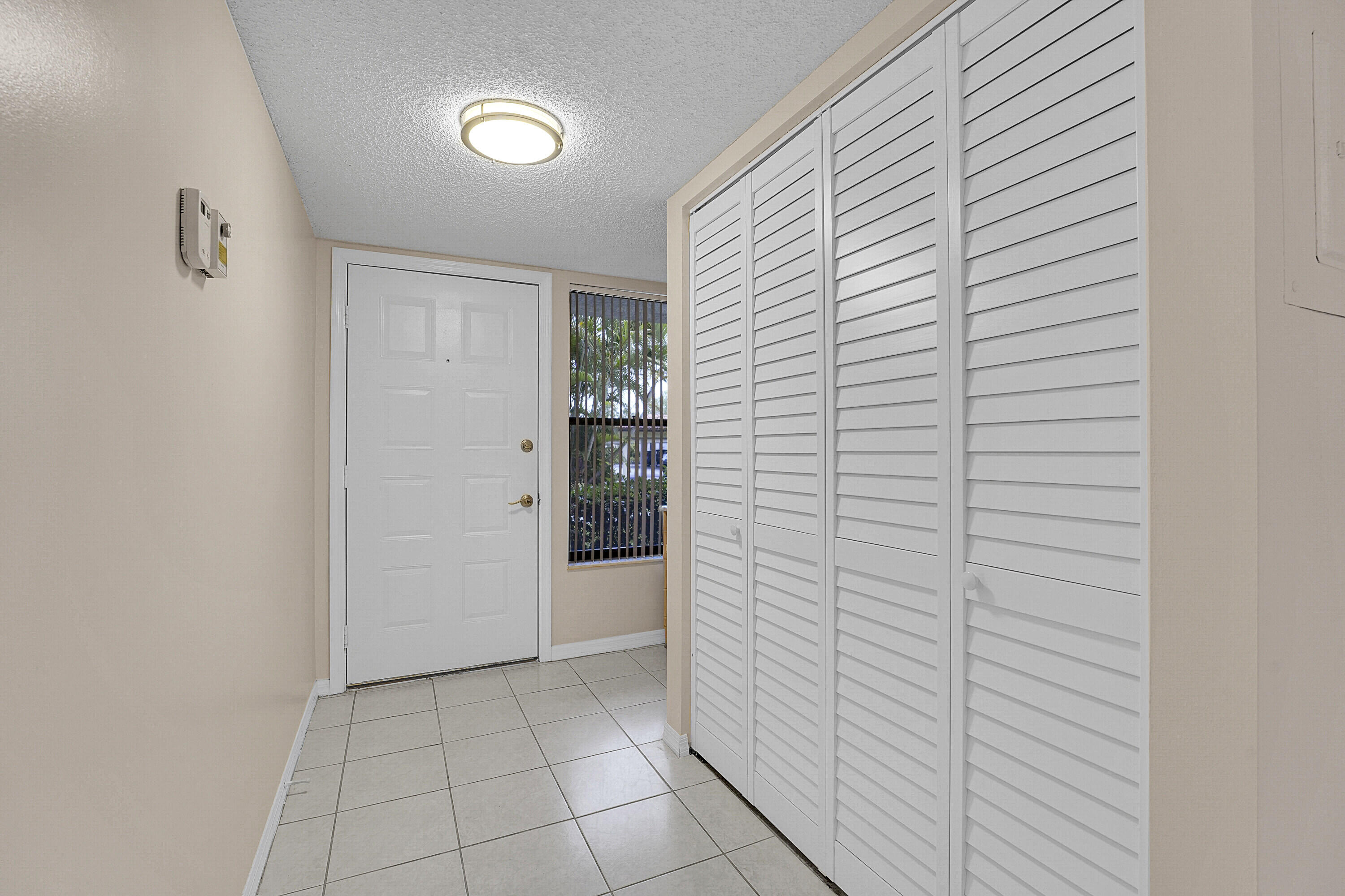 SOUTH RIVER - Residential