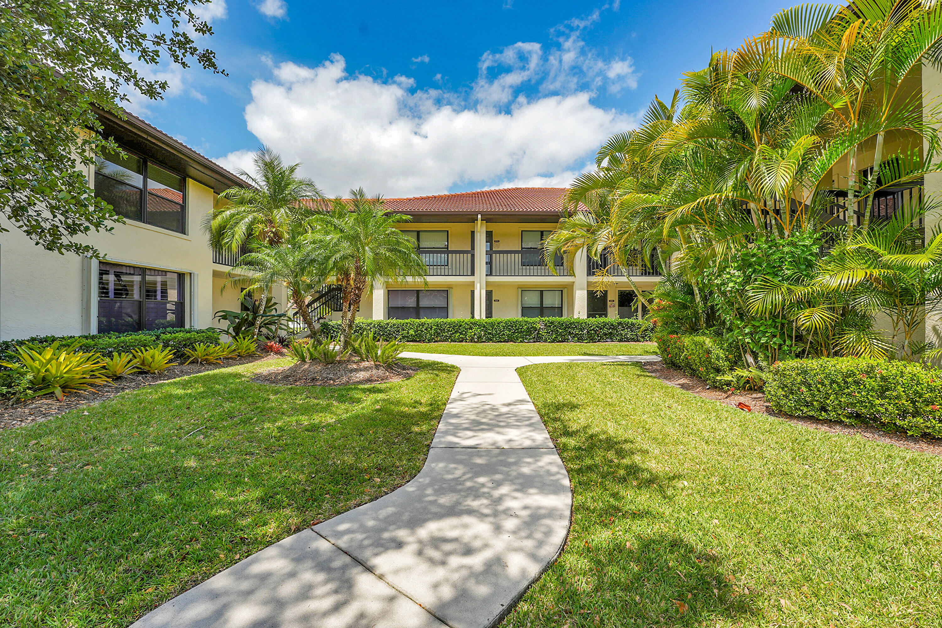 SOUTH RIVER - Residential