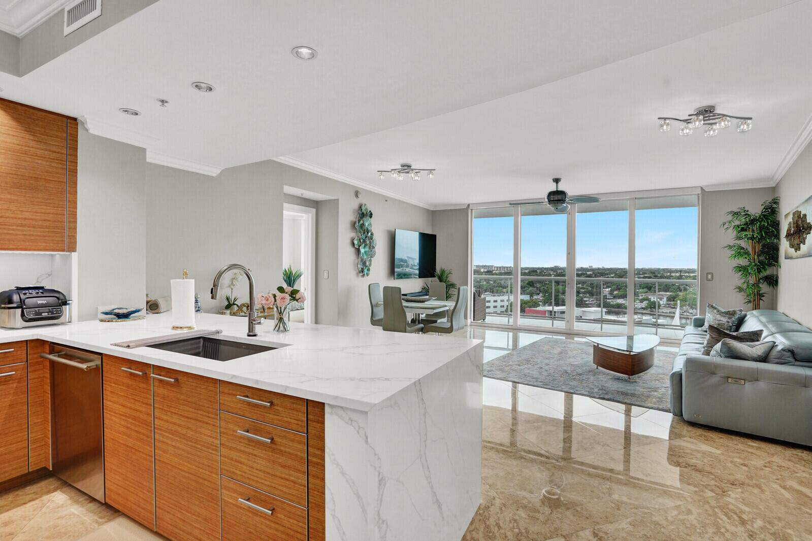 1 N Ocean Boulevard 814