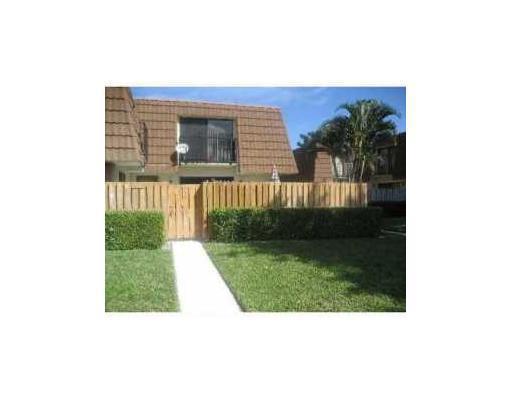 VILLAGE OF SANDALWOOD LAKES SOUTH - Residential Lease