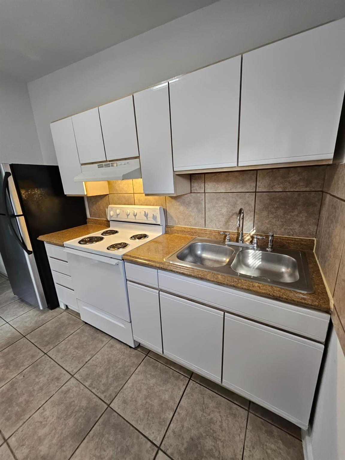 Michael's Courtyard - Residential Lease