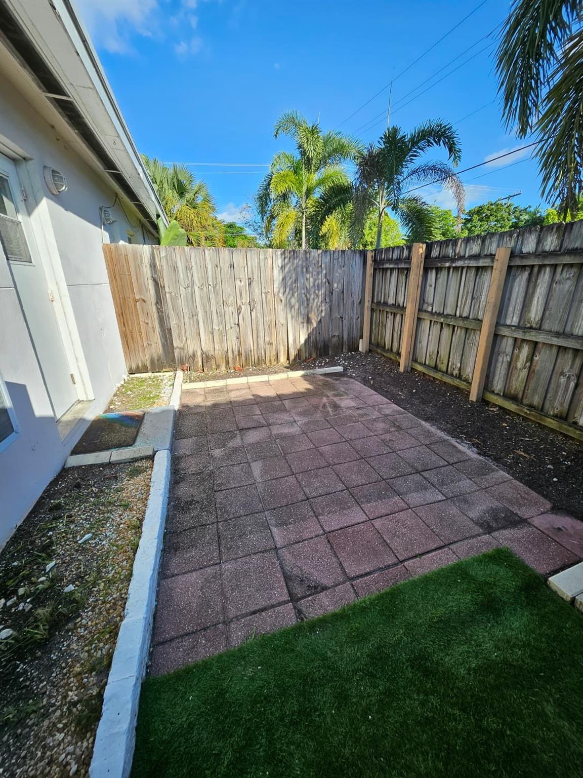 Michael's Courtyard - Residential Lease