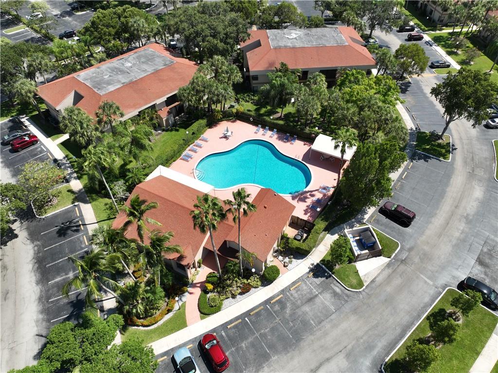 APPLEWOOD VILLAGE II - Residential