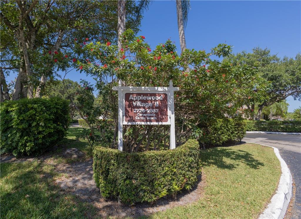 APPLEWOOD VILLAGE II - Residential