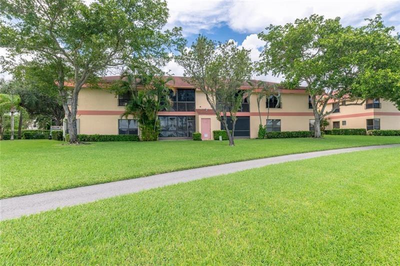 APPLEWOOD VILLAGE II - Residential