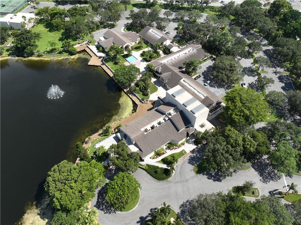 APPLEWOOD VILLAGE II - Residential