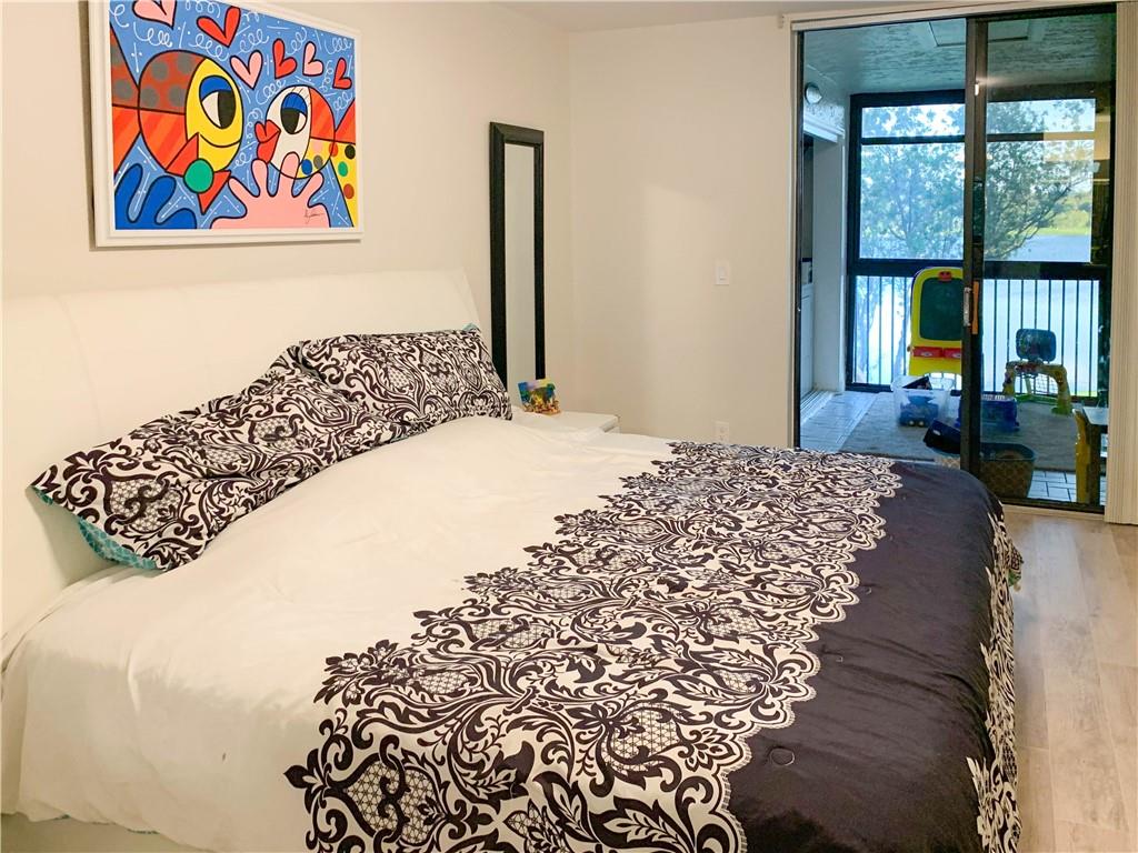 APPLEWOOD VILLAGE II - Residential