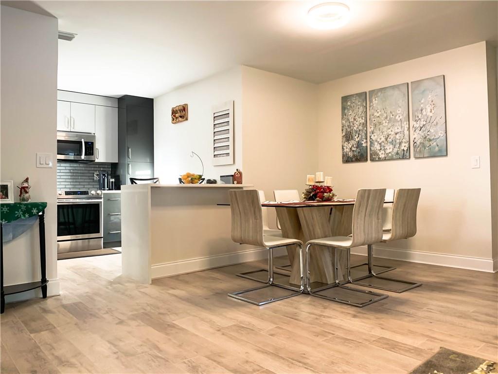 APPLEWOOD VILLAGE II - Residential