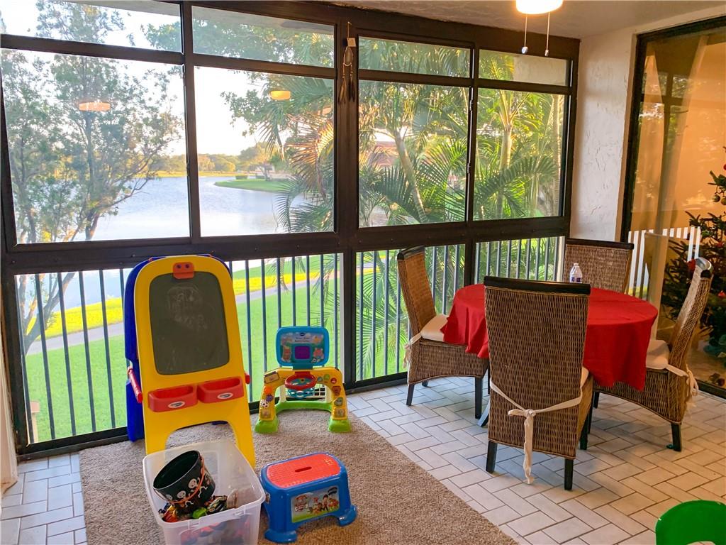 APPLEWOOD VILLAGE II - Residential