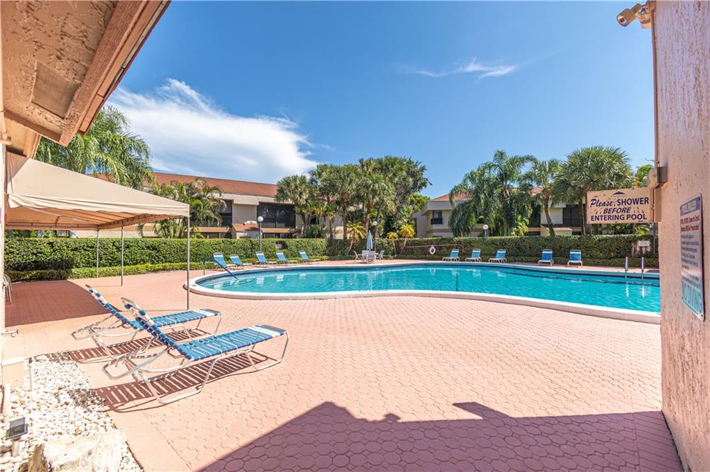 APPLEWOOD VILLAGE II - Residential