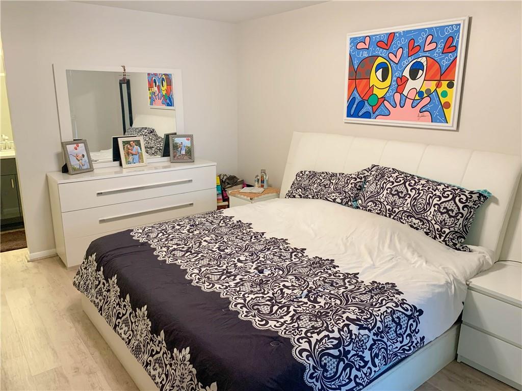 APPLEWOOD VILLAGE II - Residential