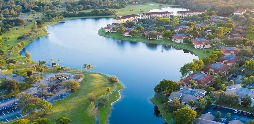 APPLEWOOD VILLAGE II - Residential