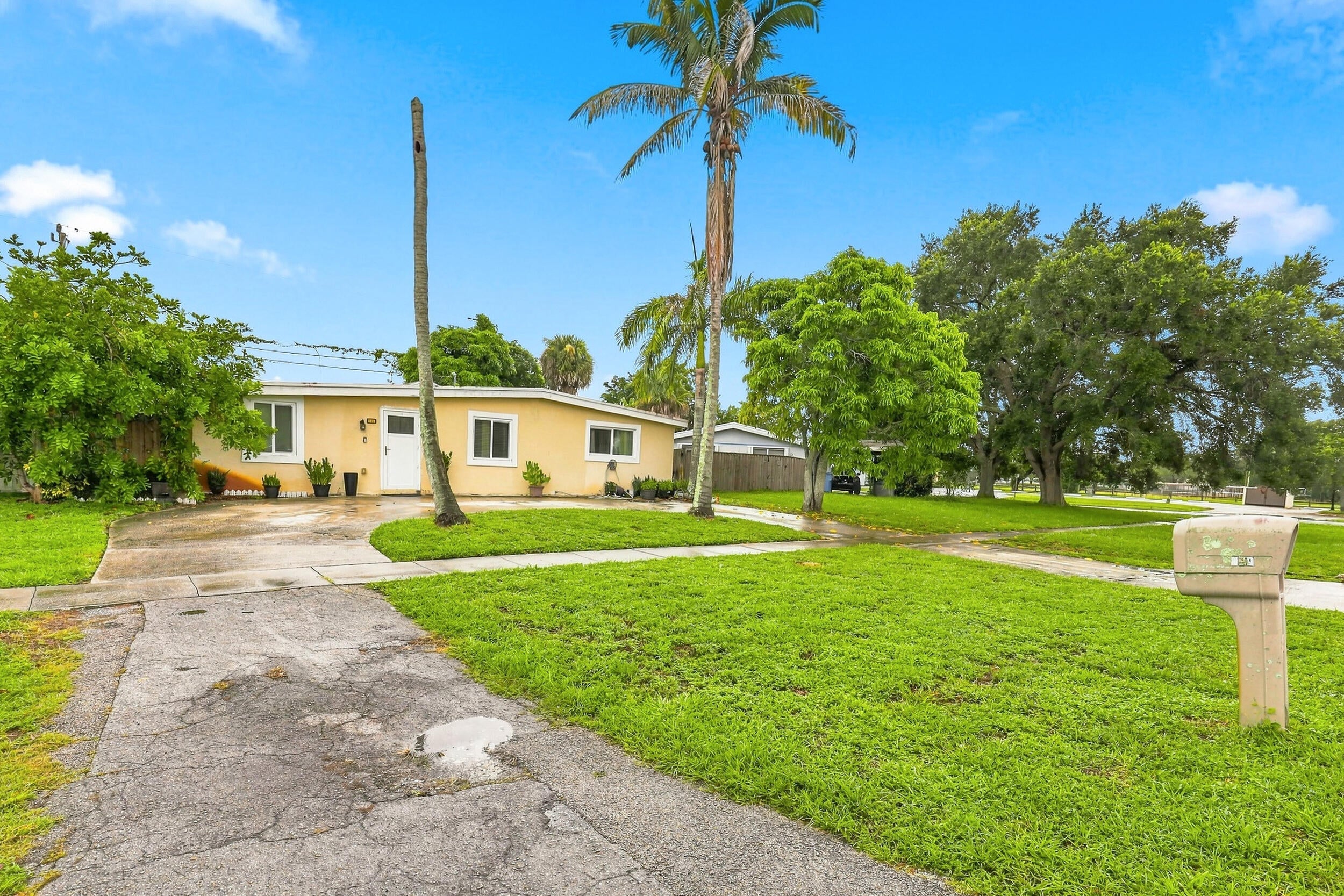 Properties 730 GARDENIA Drive