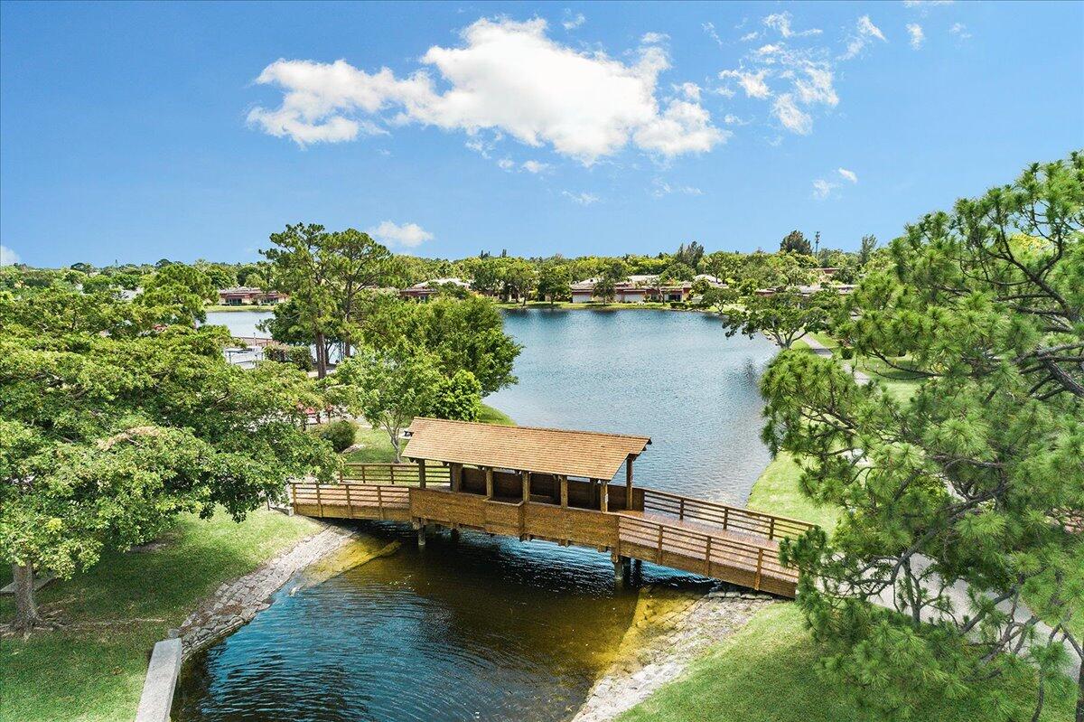 COVERED BRIDGE CONDO - Residential