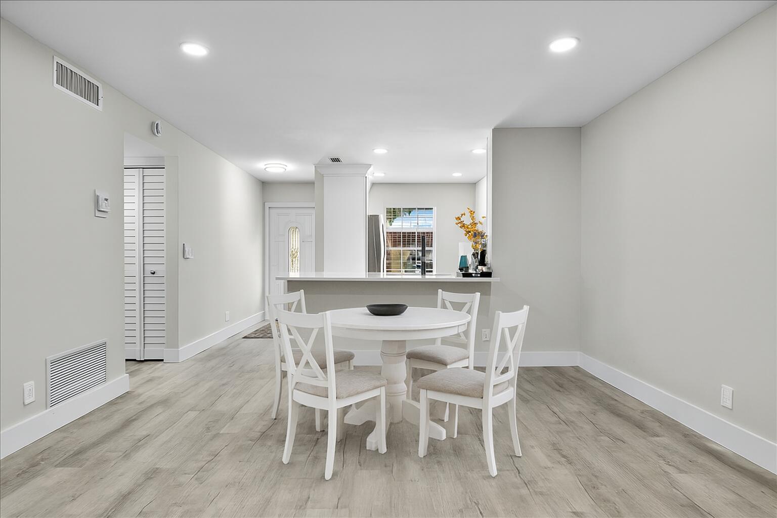 COVERED BRIDGE CONDO - Residential