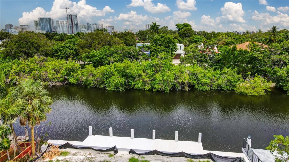 Victoria Isles 15-67 B - Land