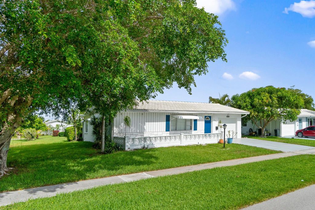 Photo of 2203 Campanelli Boulevard, Boynton Beach, FL 33426 (MLS # R11099194)