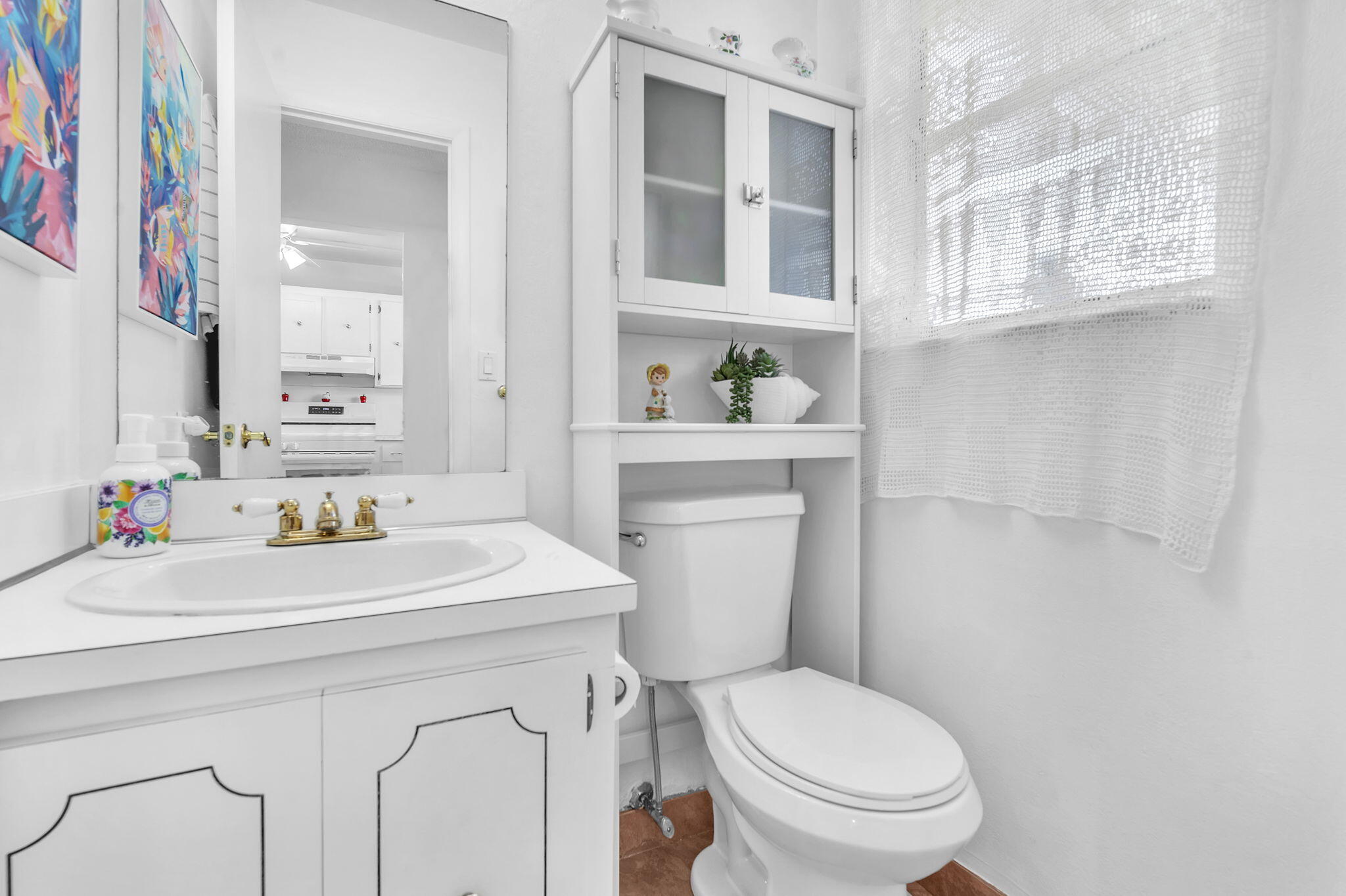 TOWNHOUSE EAST 1 CONDO - Residential