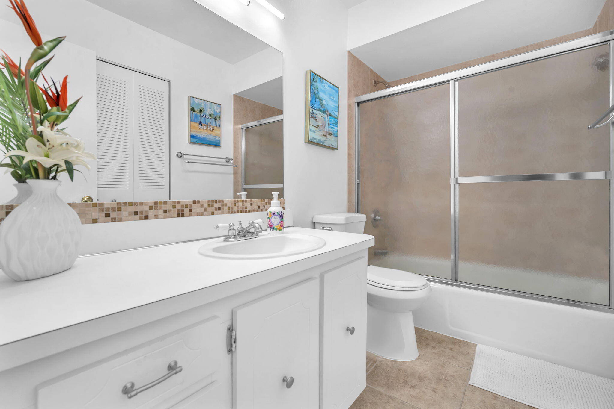 TOWNHOUSE EAST 1 CONDO - Residential