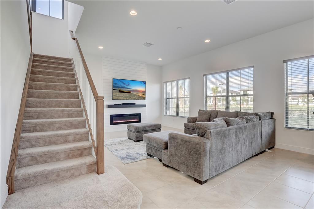 MAPLE RIDGE AT AVE MARIA - Residential