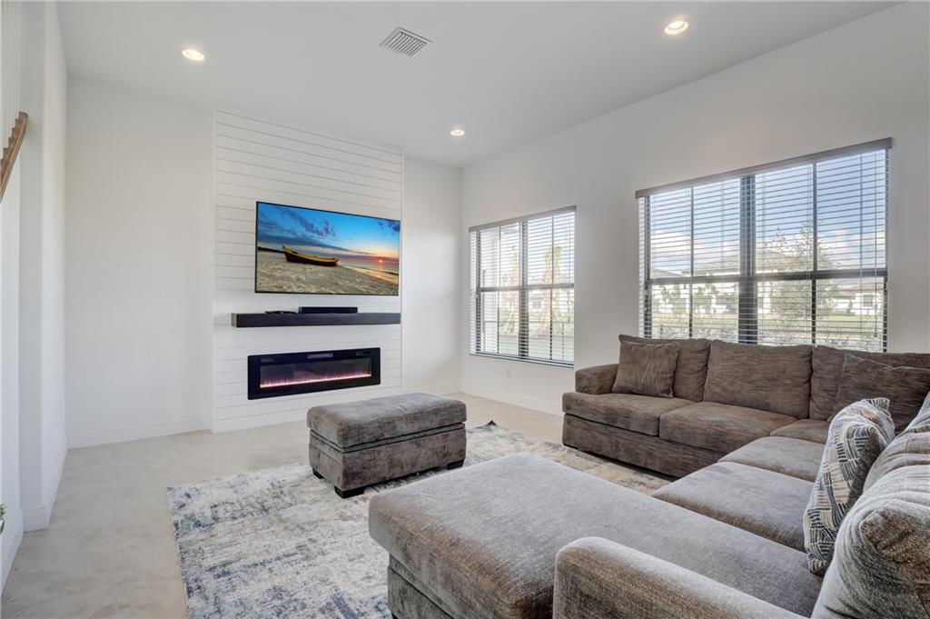 MAPLE RIDGE AT AVE MARIA - Residential