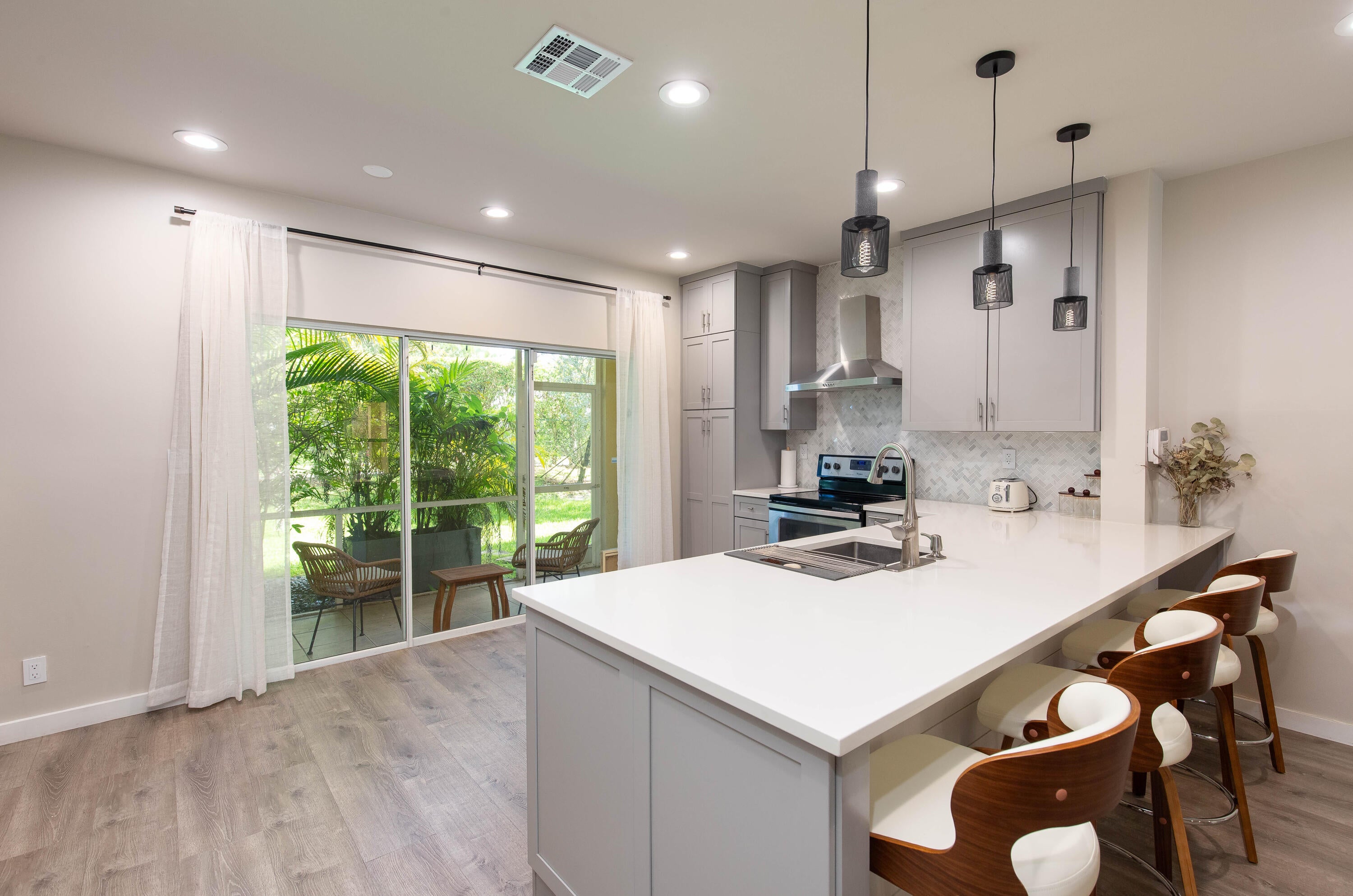 Properties 13792 Creston Place