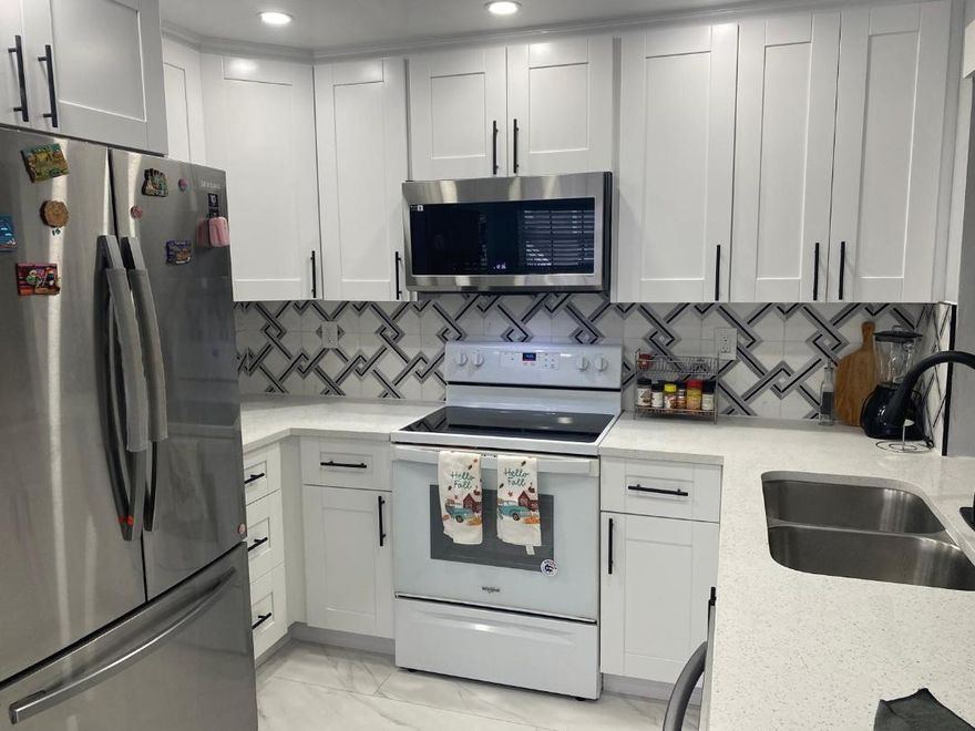 FURNISHED 1 BEDROOM PRIVATE BATHROOM FOR RENT.   NEW KITCHEN AND BATHROOM IN GATED COMMUNITY.