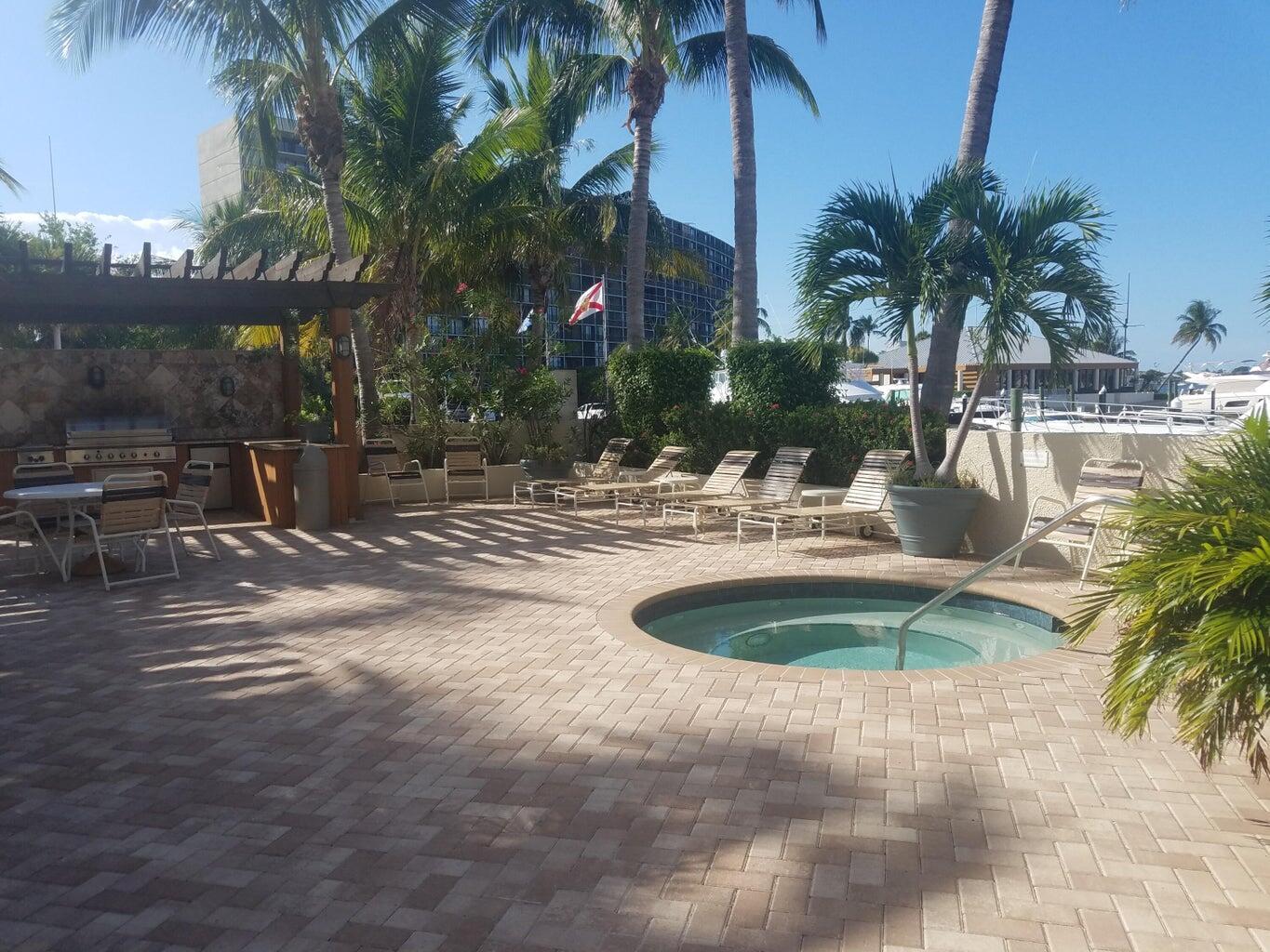 OLD PORT COVE MARINA TOWE - Residential