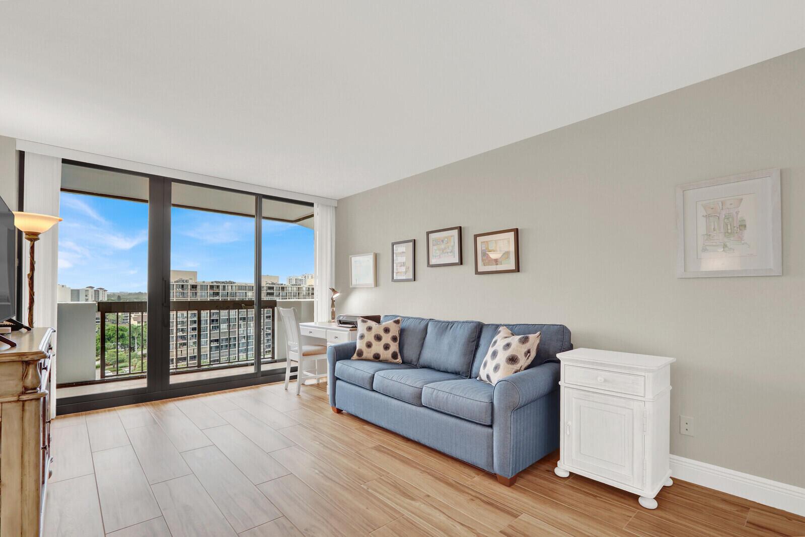 OLD PORT COVE MARINA TOWE - Residential