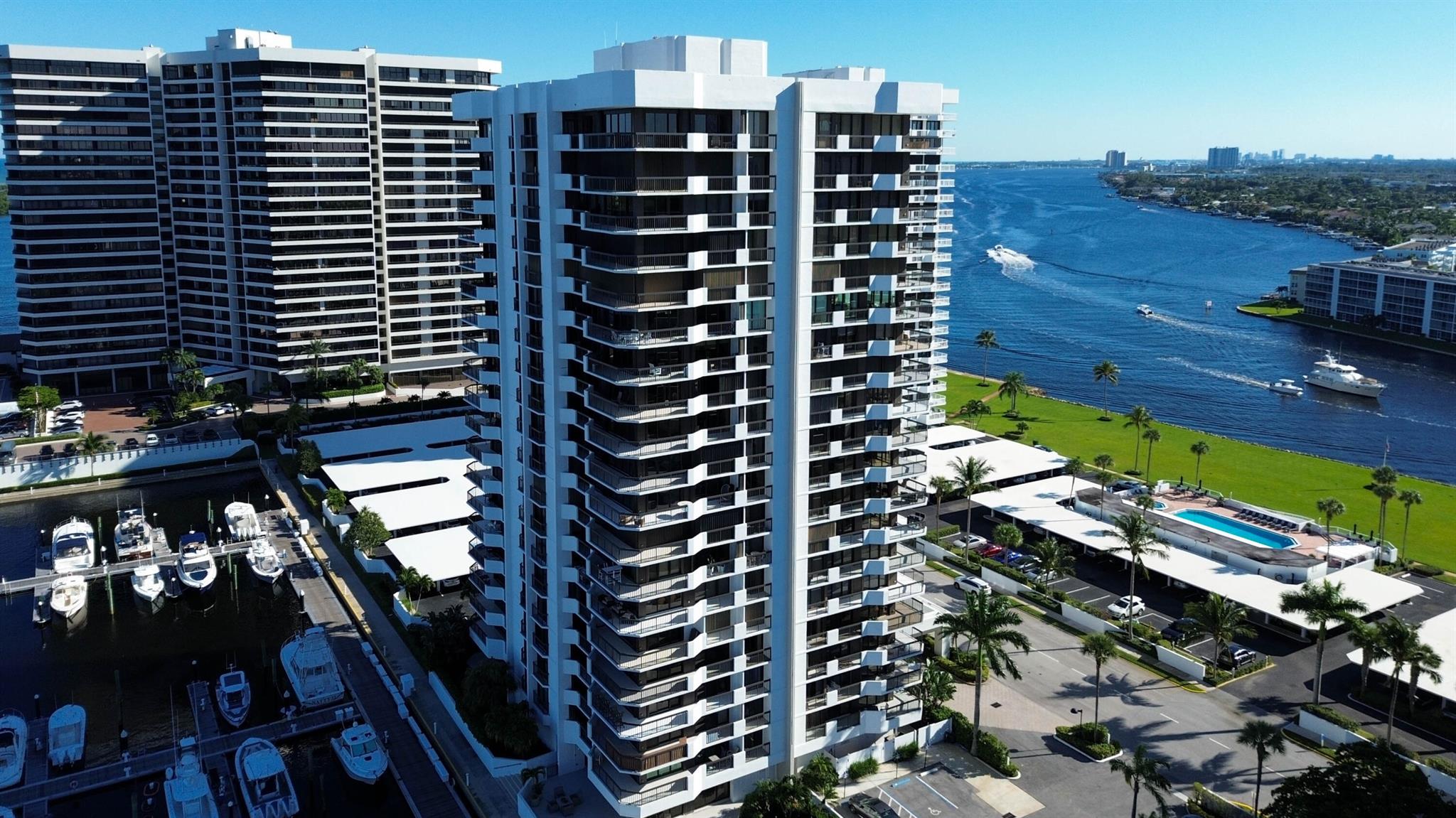 OLD PORT COVE MARINA TOWE - Residential