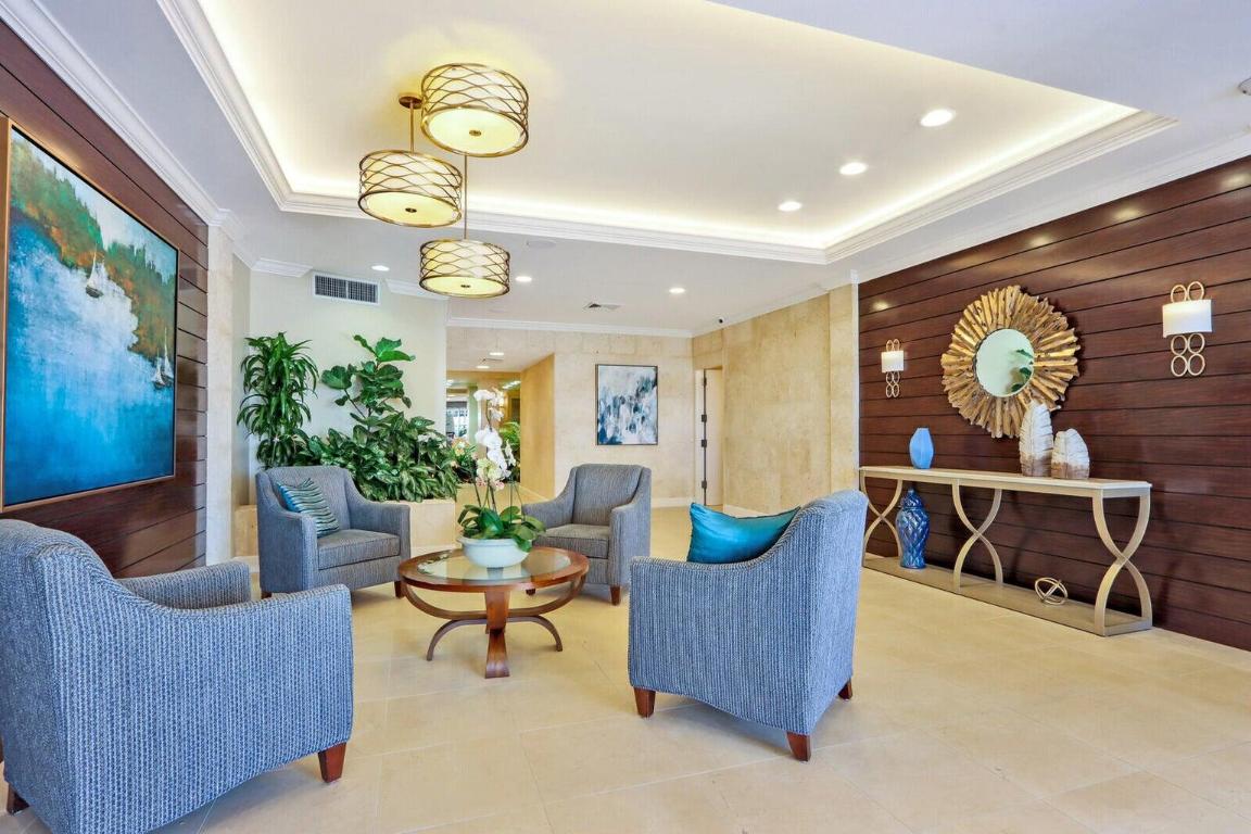 OLD PORT COVE MARINA TOWER - Residential