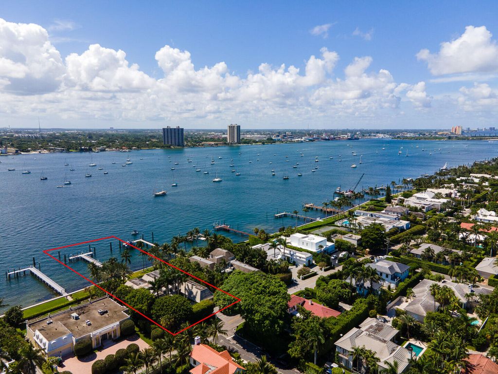 Photo of 1020 N Lake Way, Palm Beach, FL 33480 (MLS # R10792800)