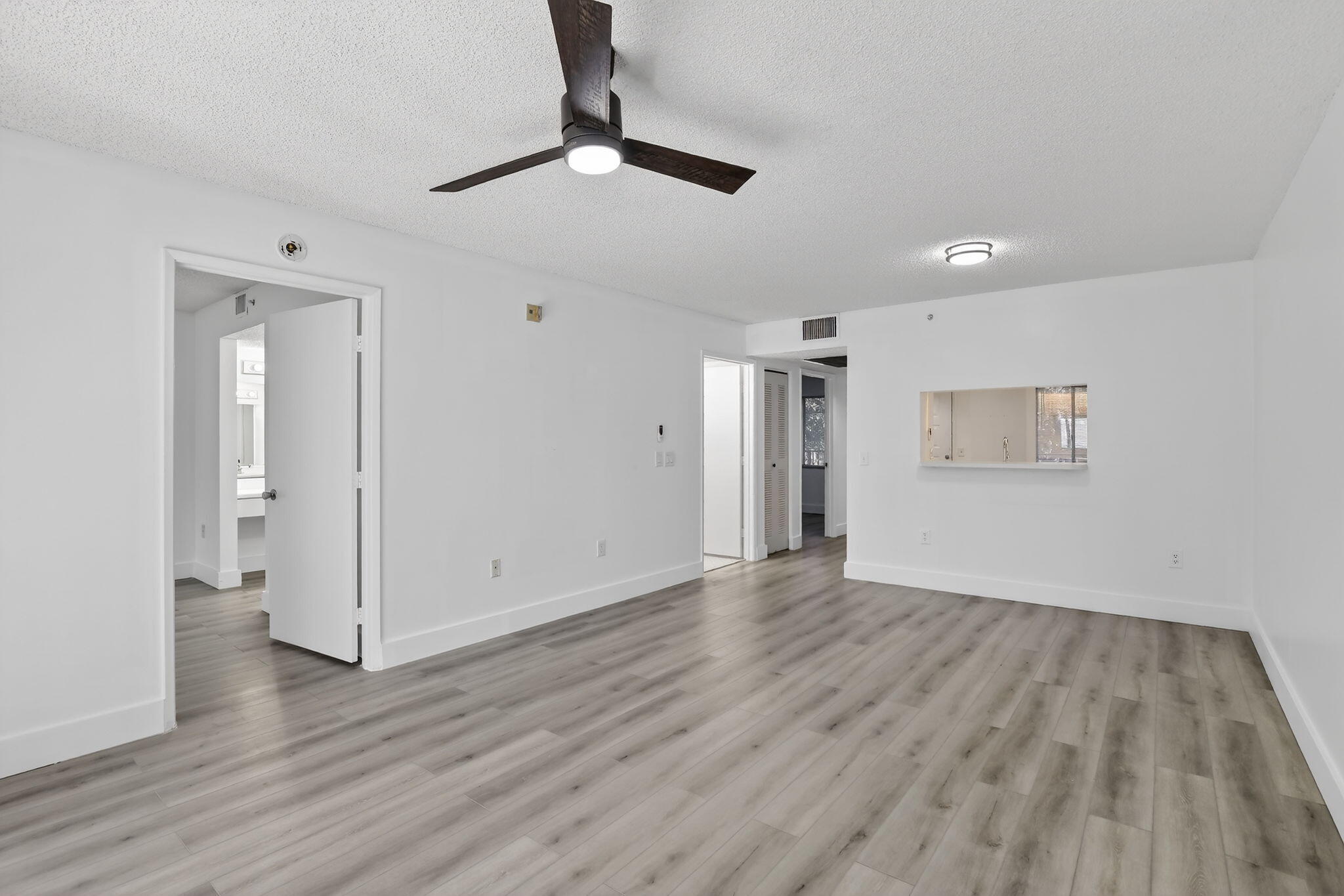 SUFFOLK AT CENTURY VILLAGE - Residential