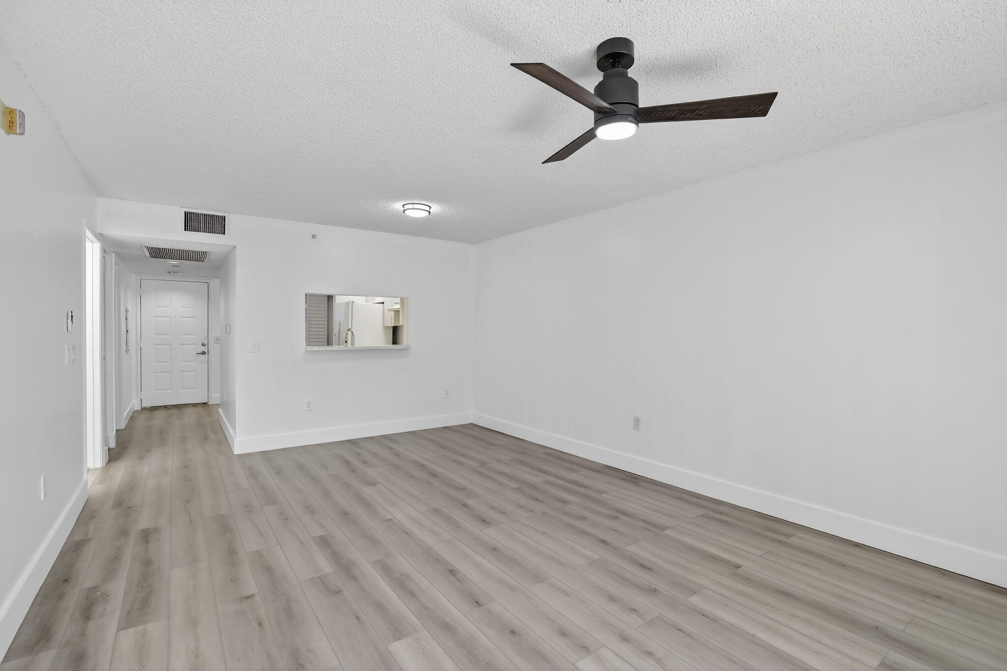 SUFFOLK AT CENTURY VILLAGE - Residential