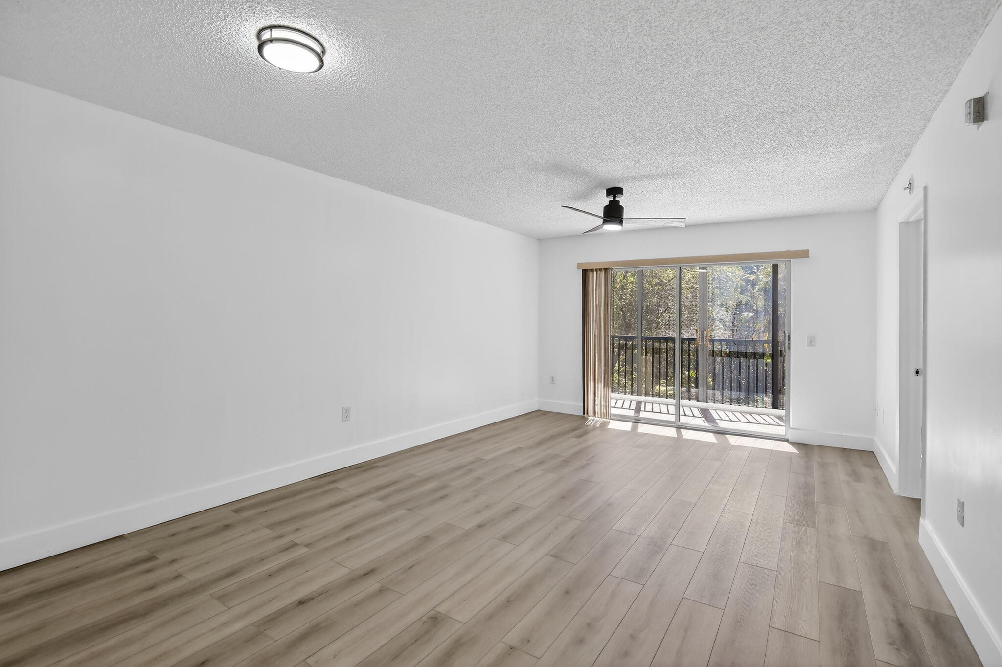 SUFFOLK AT CENTURY VILLAGE - Residential