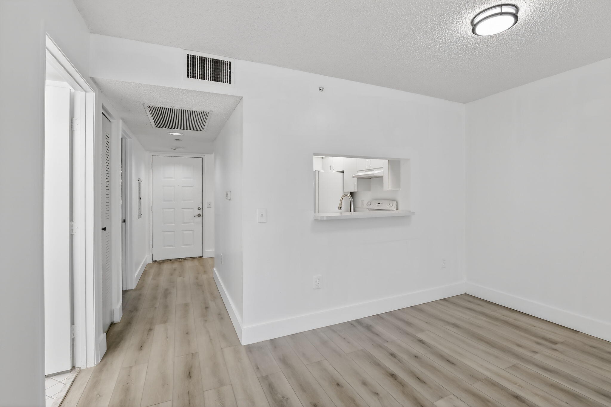 SUFFOLK AT CENTURY VILLAGE - Residential