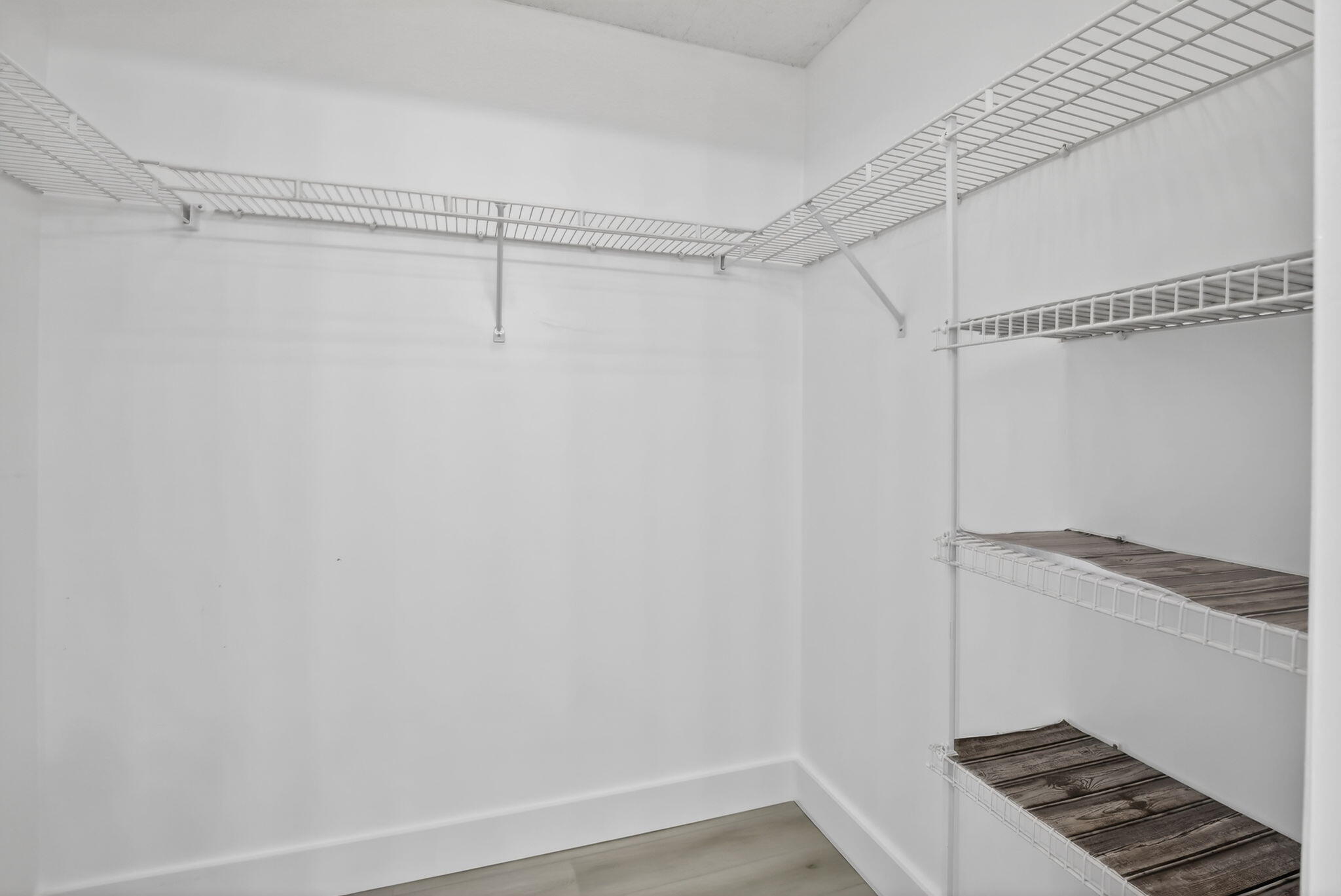 SUFFOLK AT CENTURY VILLAGE - Residential