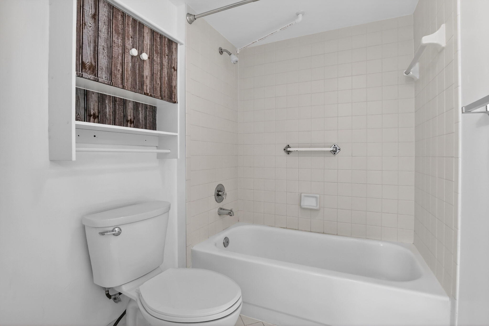 SUFFOLK AT CENTURY VILLAGE - Residential