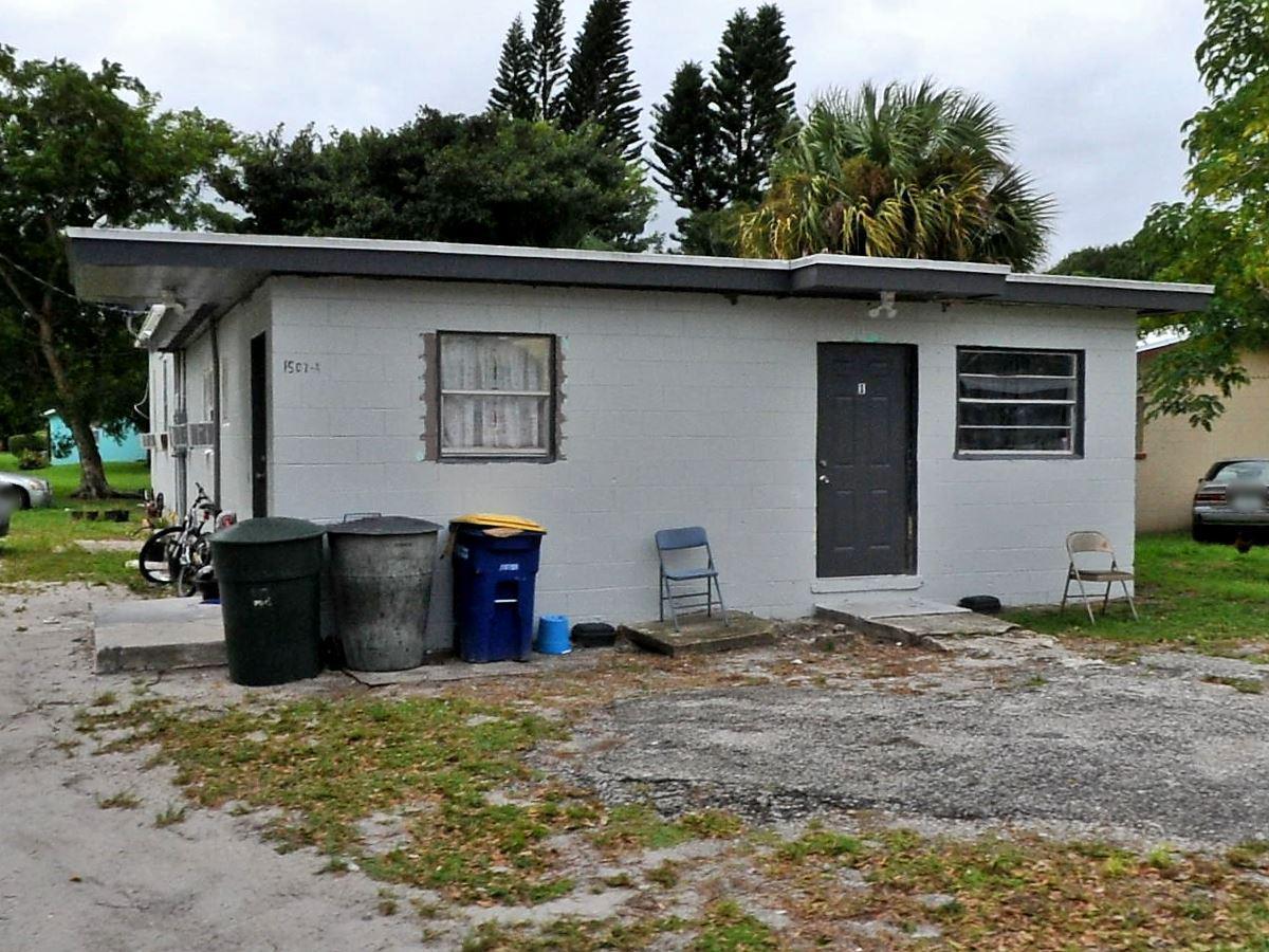 Attention investors! This income-producing duplex offers immediate cash flow with a combined rental income of approximately $1,800/month. While the property is in need of significant repairs and updates, it presents a great value-add opportunity for those looking to renovate and maximize returns. Both units are currently tenant-occupied, ensuring instant income from day one.This property is ideal for the experienced investor who can unlock its full potential. Whether you choose to hold as a rental, renovate for increased income, or reposition for resale, the possibilities are here.