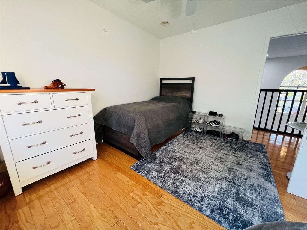 listing image 69