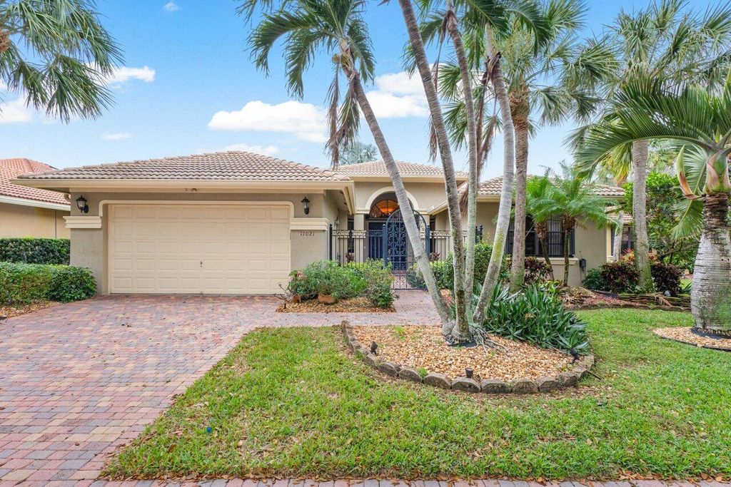 Photo of 11021 Via Lucca, Boynton Beach, FL 33437 (MLS # R10954506)