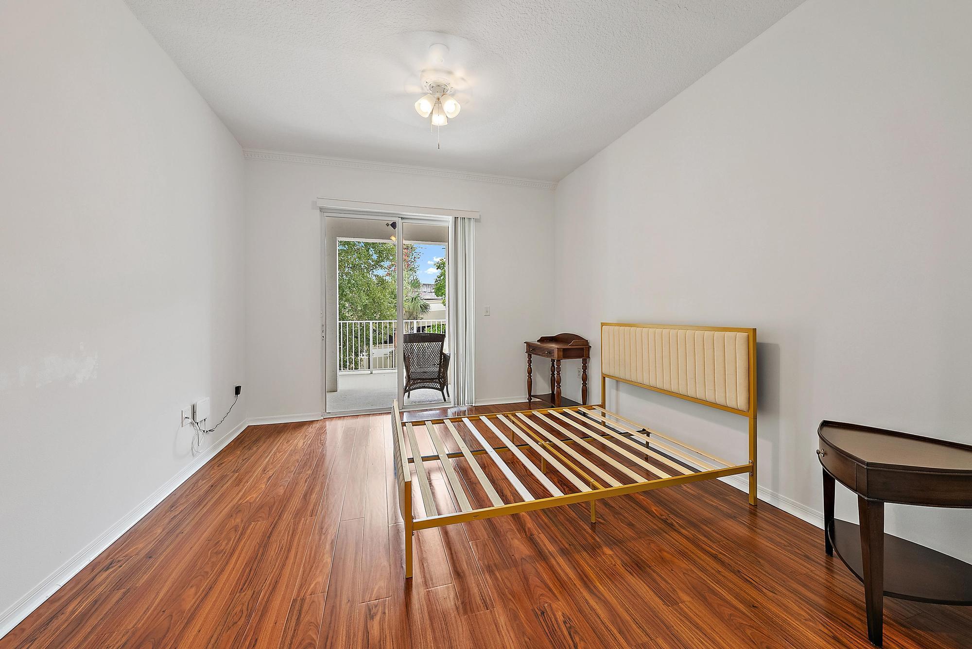 VILLAGE AT ABACOA CONDO - Residential Lease