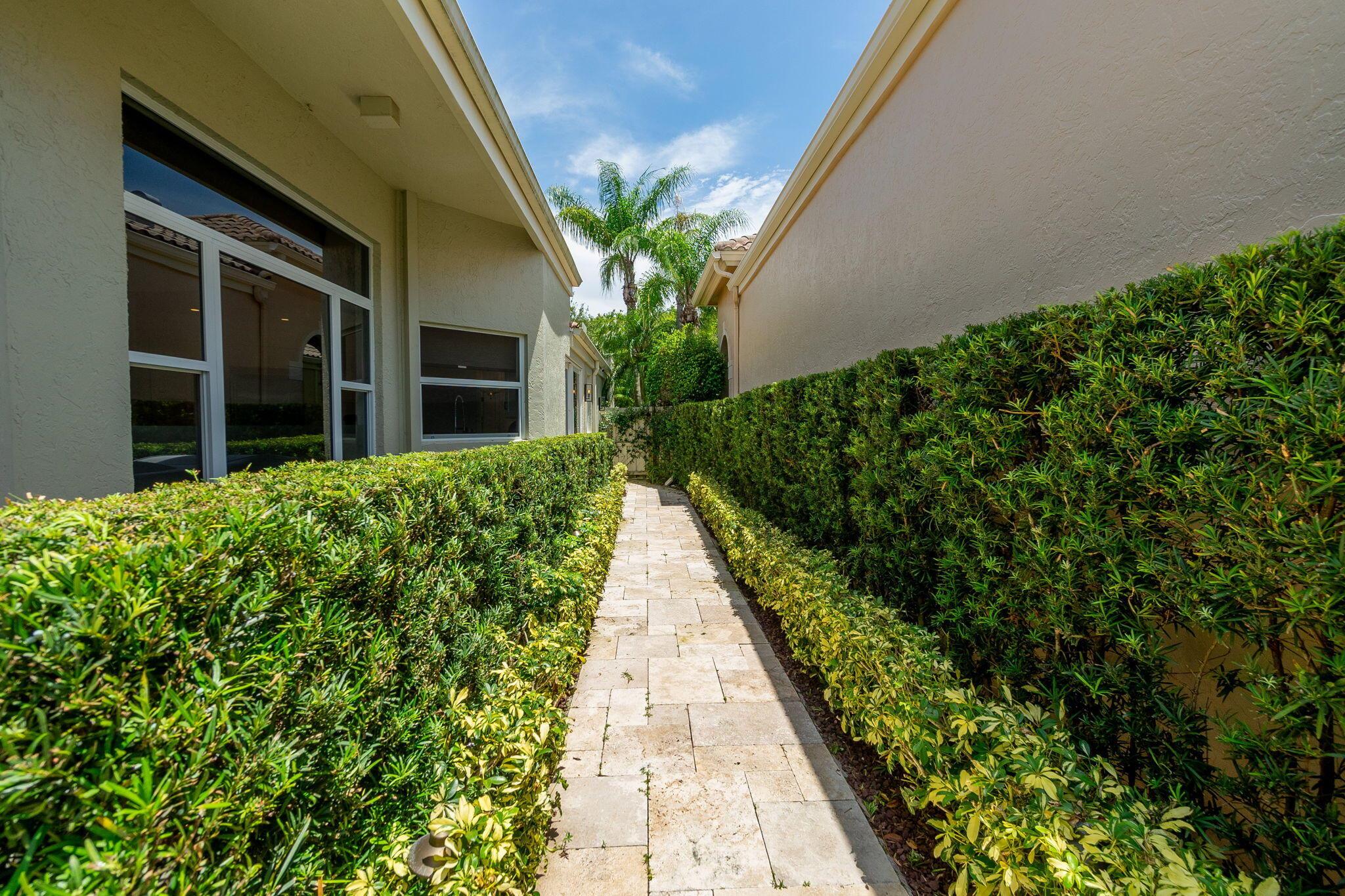 EAGLES LANDING OF P B POL - Residential Lease