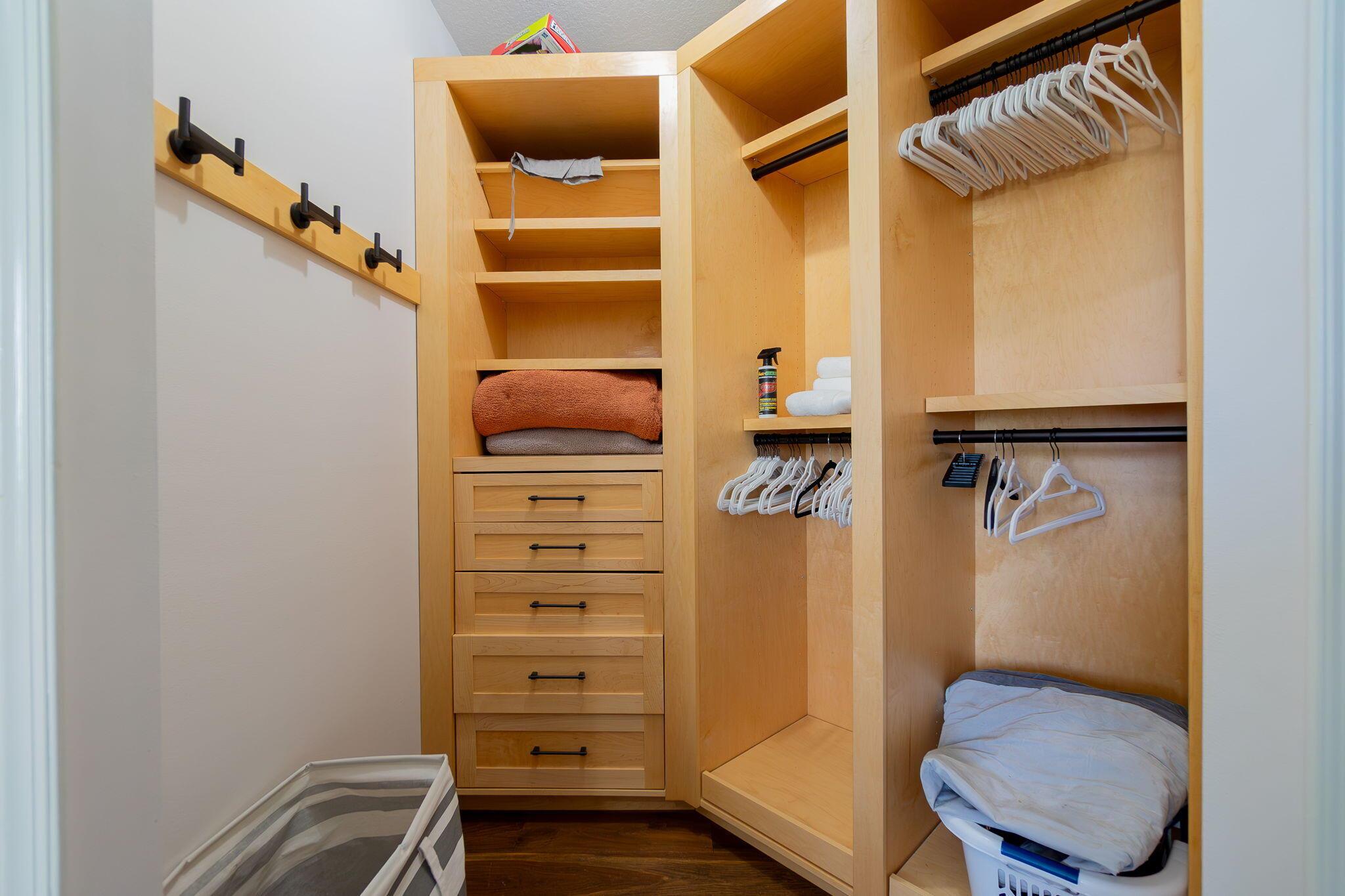 EAGLES LANDING OF P B POL - Residential Lease