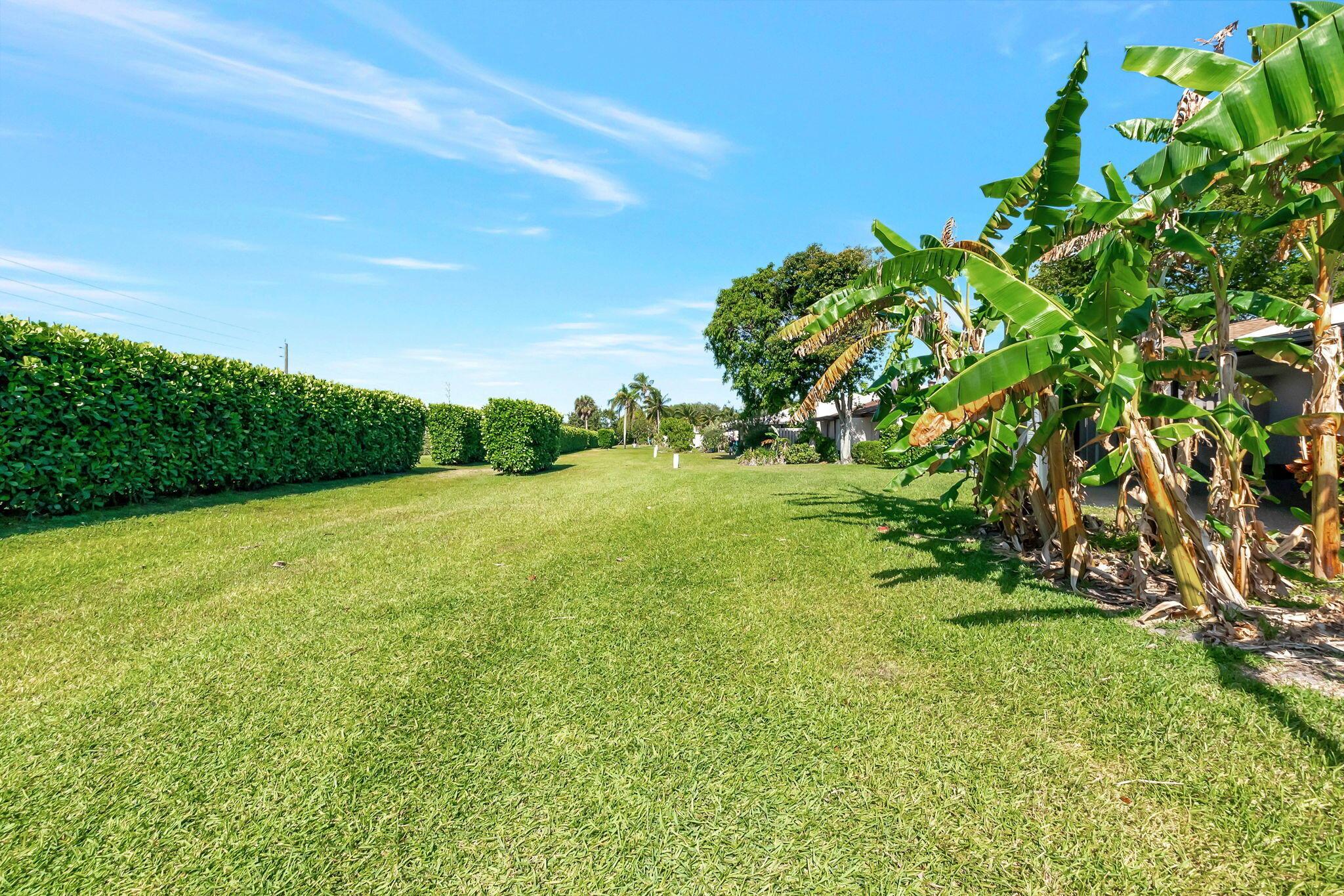 BOYNTON LAKES - Residential